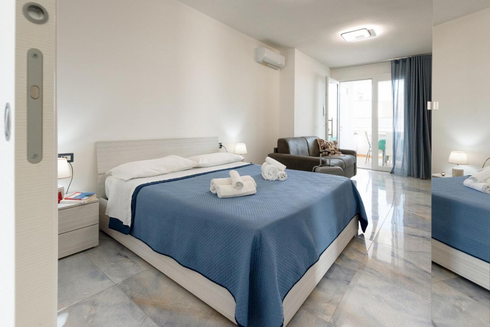 Infinity Residence Con Parcheggio Porto Cesareo Eksteriør billede