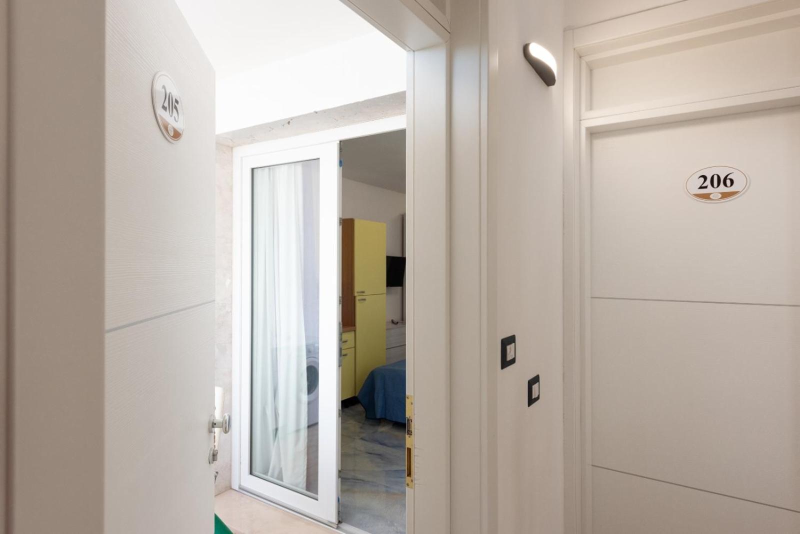 Infinity Residence Con Parcheggio Porto Cesareo Eksteriør billede